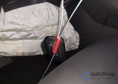 2022 Toyota Rav4 Xle Premium z USA, uszkodzony, nr VIN 2T3C1RFV3NW194883